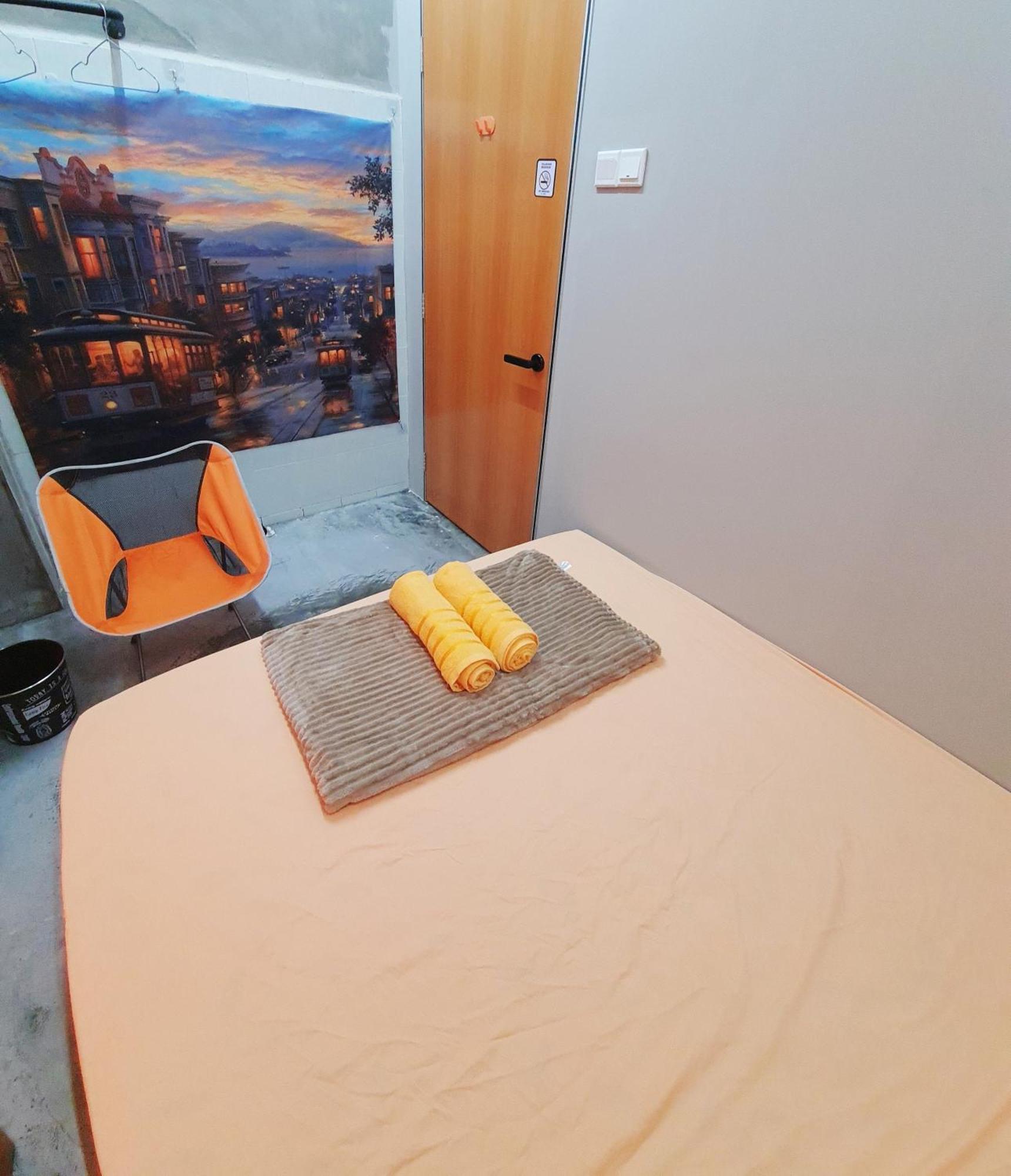 Lot 85 Town New Cozy Lobak Roomstay