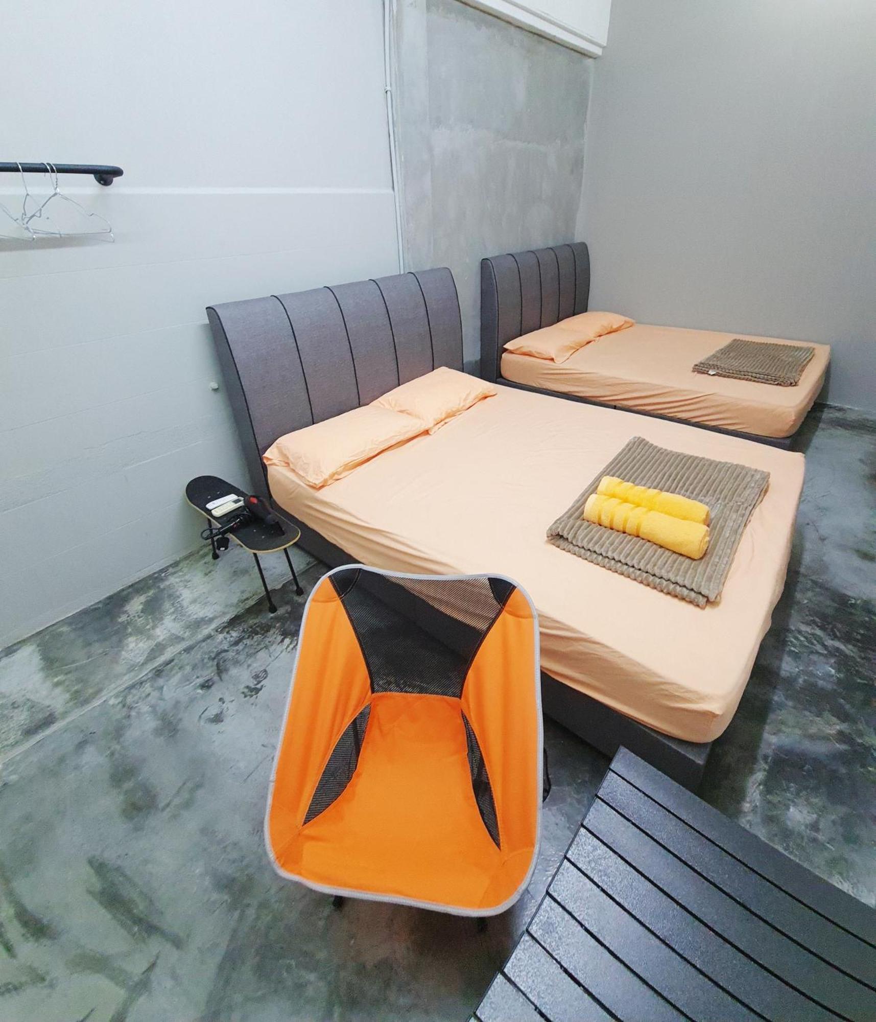Lot 85 Town New Cozy Lobak Roomstay Seremban
